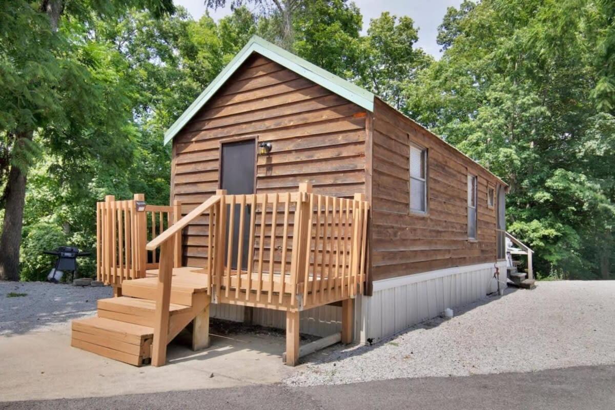 Charming Log Cabin In Bloomington Eksteriør bilde
